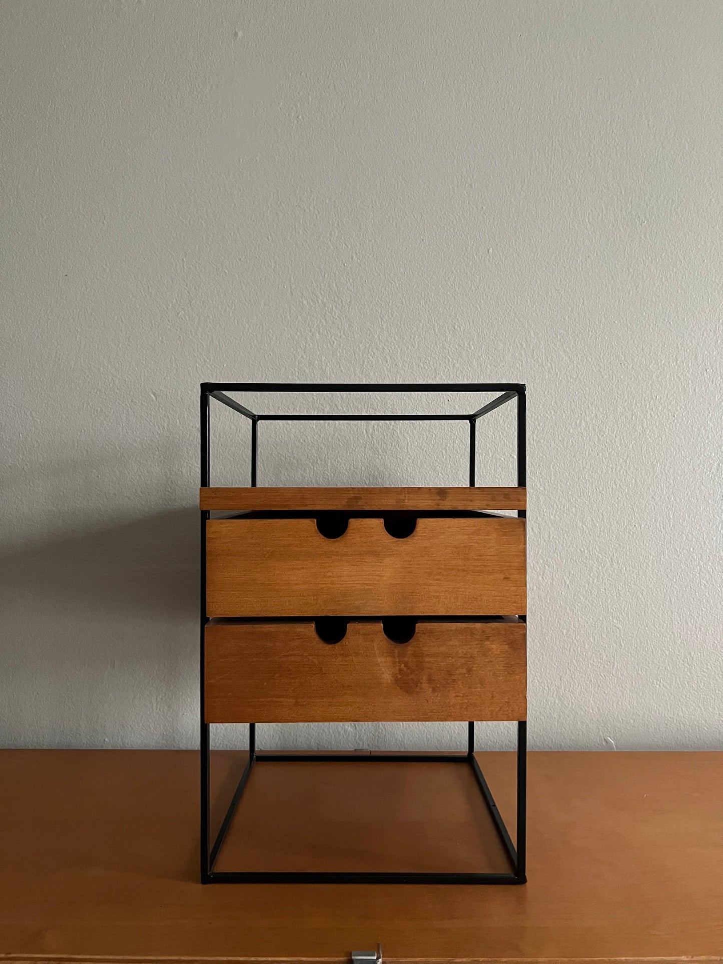 Planner Group Desk Organizer by Paul McCobb for Winchendon Furniture (2 of 2)