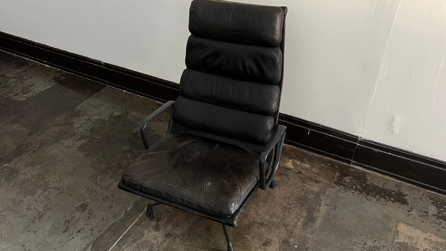 Soft Pad Lounge Chair with Ottoman by Ray and Charles Eames for Herman Miller